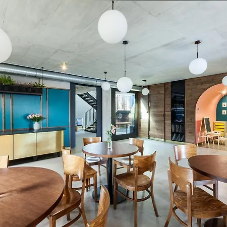 Niebo Do Wynajecia *