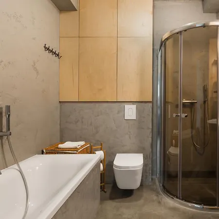 Niebo Do Wynajecia * Лукта